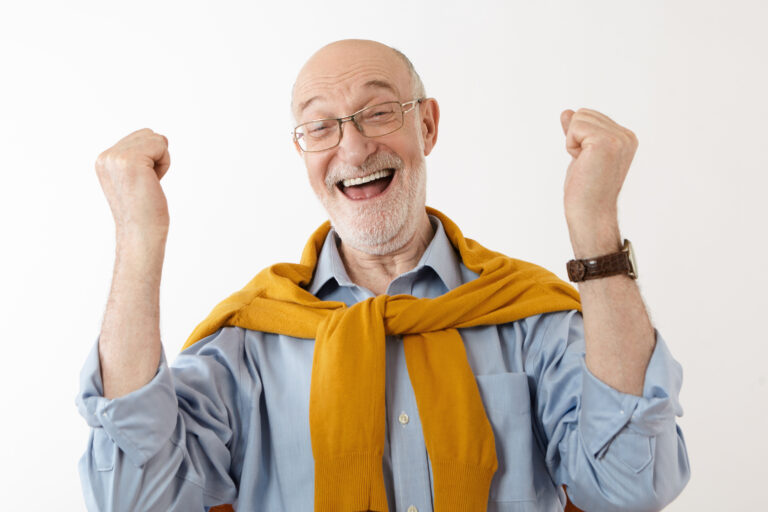 vecchio felice allenamento